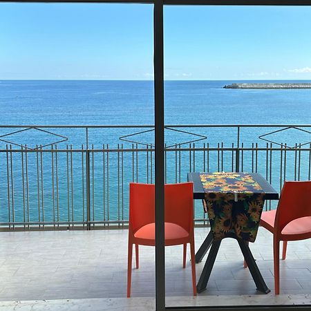 La Mansarda Διαμέρισμα Giardini Naxos Εξωτερικό φωτογραφία