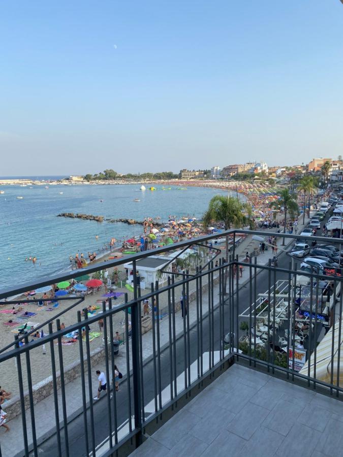 La Mansarda Διαμέρισμα Giardini Naxos Εξωτερικό φωτογραφία