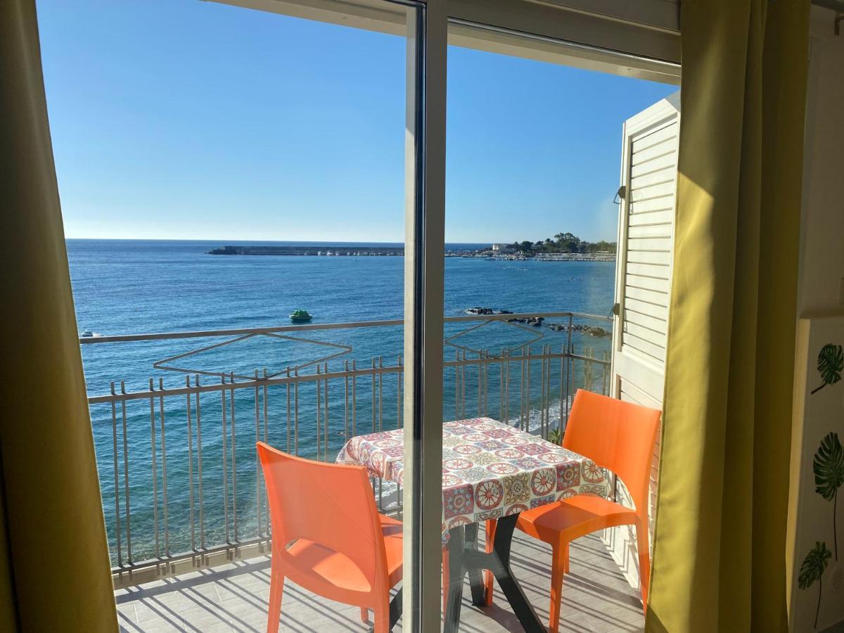 La Mansarda Διαμέρισμα Giardini Naxos Εξωτερικό φωτογραφία