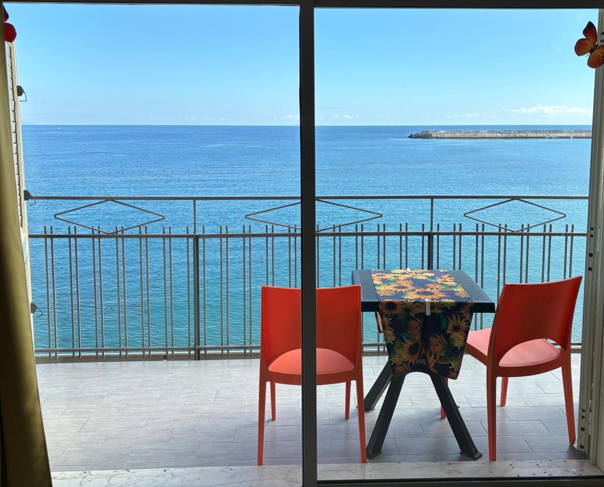 La Mansarda Διαμέρισμα Giardini Naxos Εξωτερικό φωτογραφία